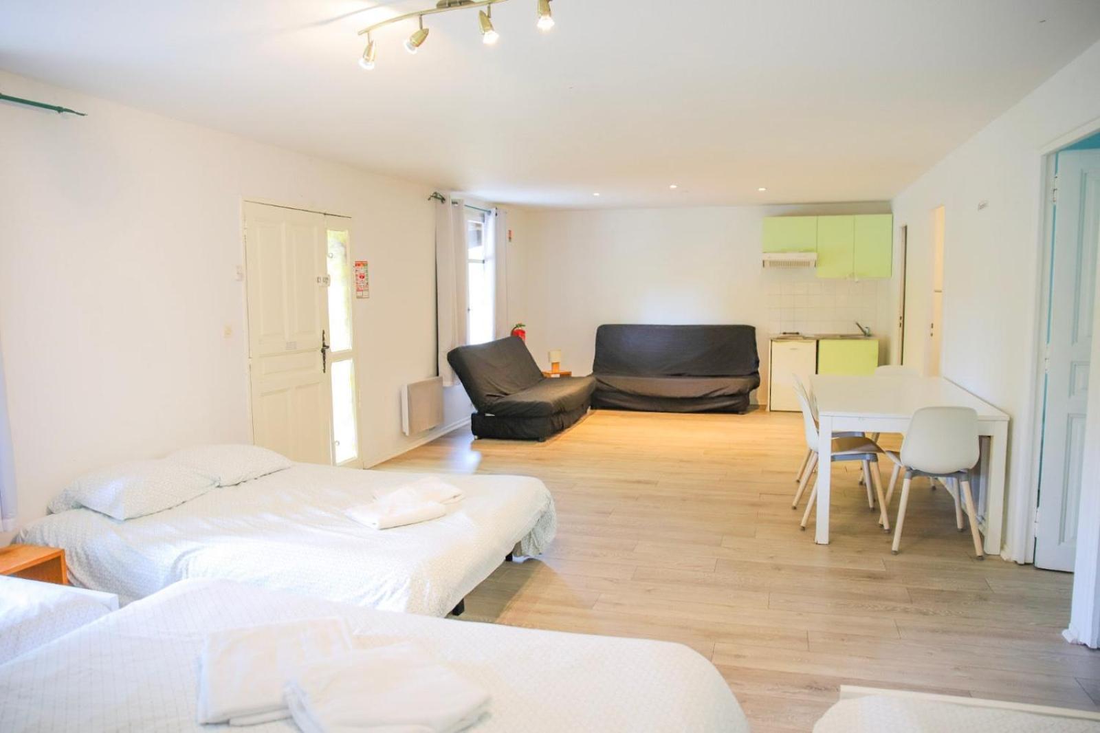 Les Cabanes Parisiennes - Chalets 1H30 From Paris - 62P Sainte-Geneviève-des-Bois Dış mekan fotoğraf