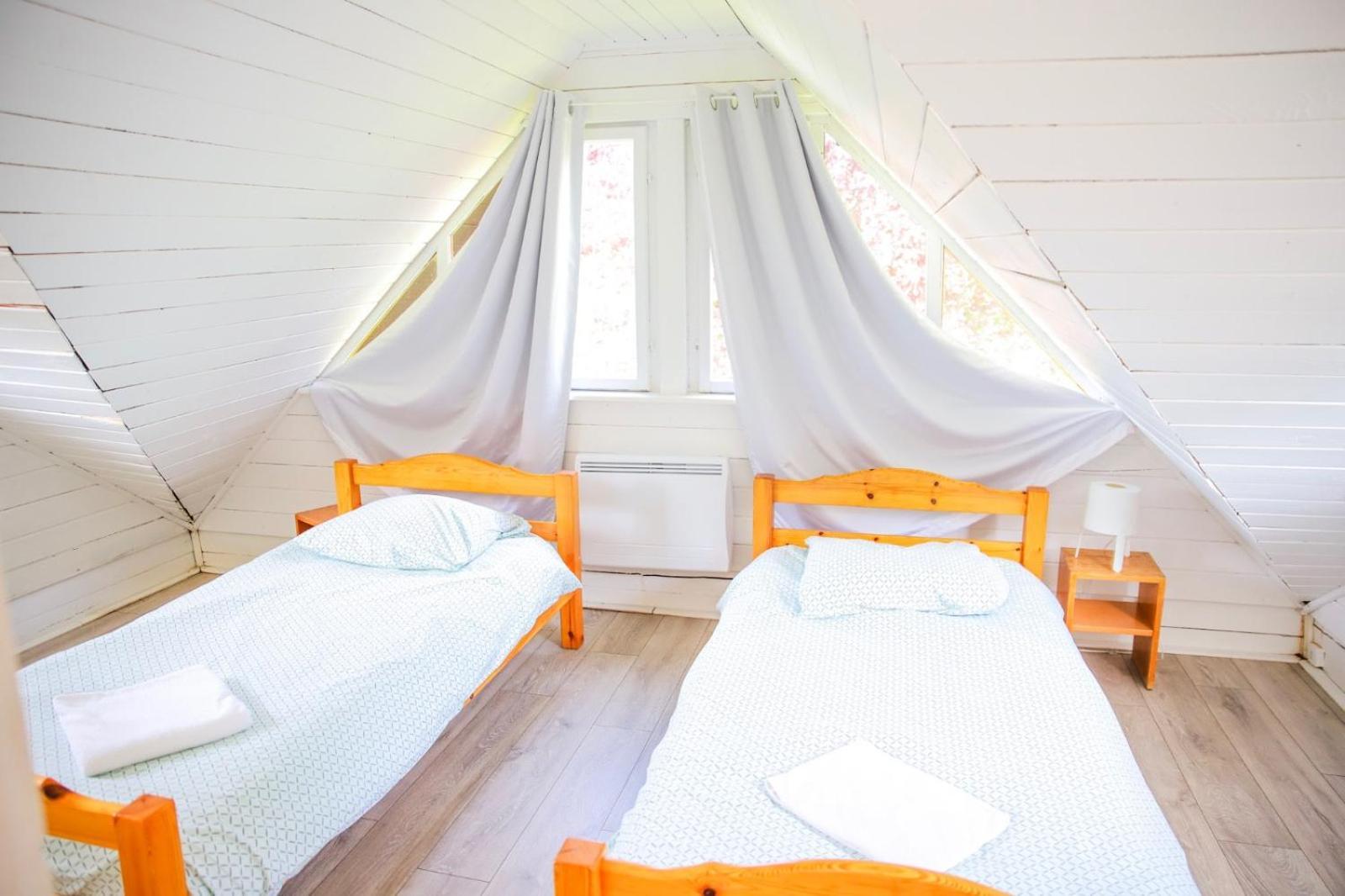 Les Cabanes Parisiennes - Chalets 1H30 From Paris - 62P Sainte-Geneviève-des-Bois Dış mekan fotoğraf