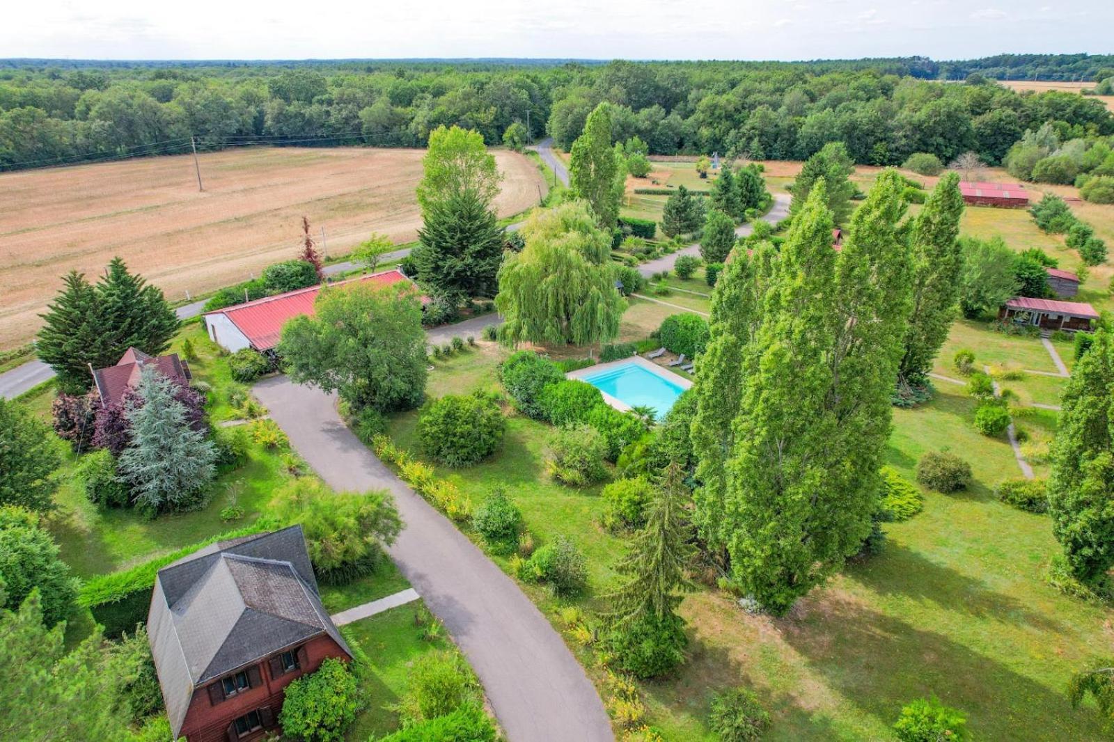 Les Cabanes Parisiennes - Chalets 1H30 From Paris - 62P Sainte-Geneviève-des-Bois Dış mekan fotoğraf