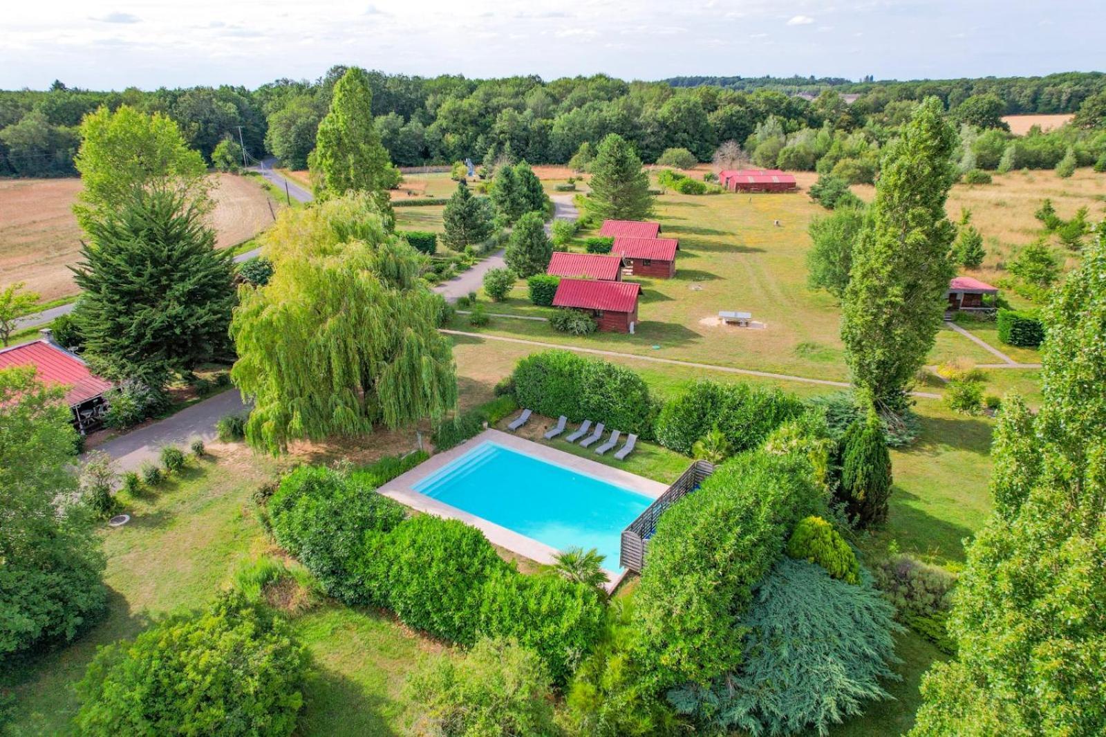 Les Cabanes Parisiennes - Chalets 1H30 From Paris - 62P Sainte-Geneviève-des-Bois Dış mekan fotoğraf